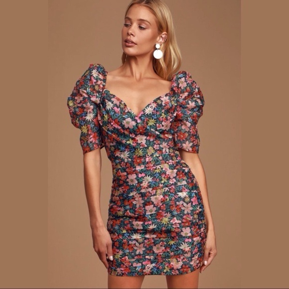 C/MEO Collective And Ever More Floral Puff Sleeve Ruched Mini Dress‎ Size Small